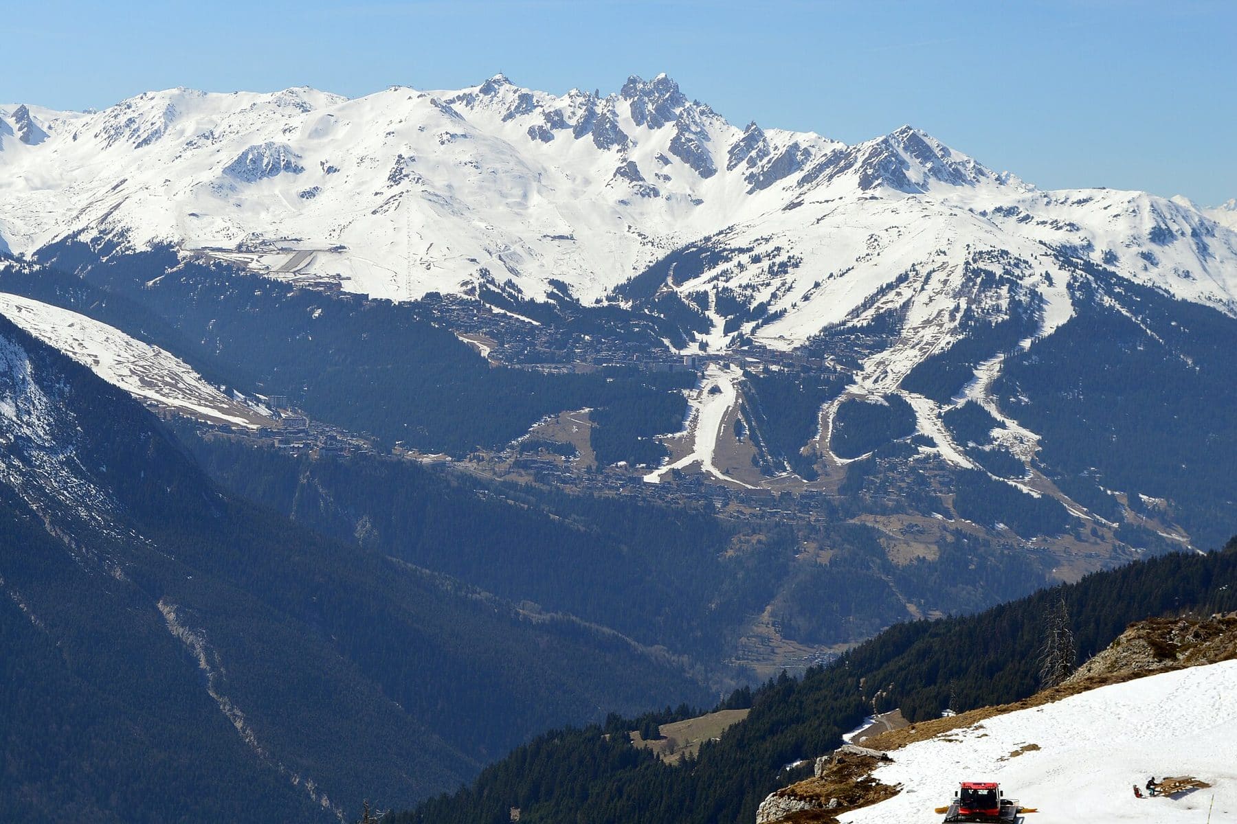 Courchevel's pistes and peaks seen across the Vanoise, France